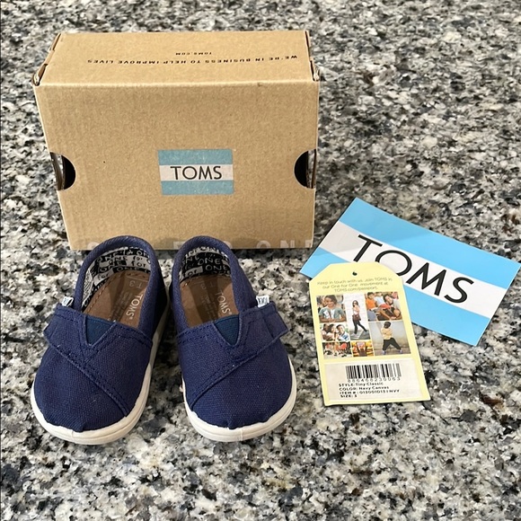 Toms Other - Toms Tiny Classic Canvas Shoes